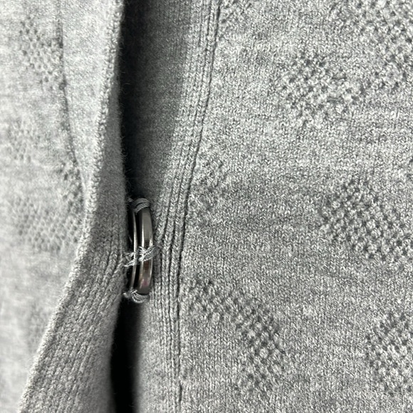 Chicos EUC women’s hooded sweater size medium - Picture 4 of 8